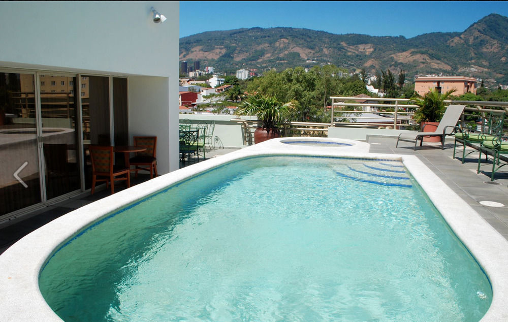 Suites Las Palmas, Hotel & Apartments. San Salvador Exterior photo